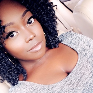 Black woman Mrsyve77 is looking for a partner