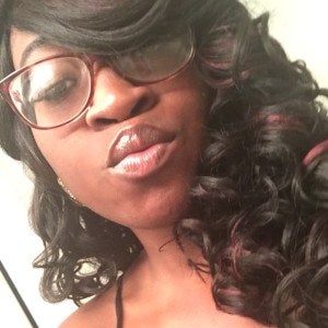 Black woman Honeybee1019 is looking for a partner