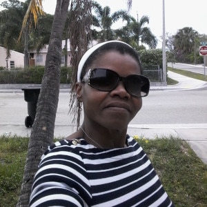 Black woman Lissa is looking for a partner