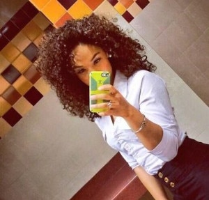 Black woman lolaneedlove is looking for a partner