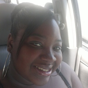 Black woman laque is looking for a partner