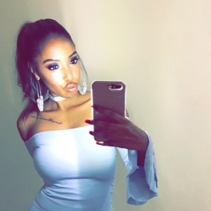 Black woman brimarty is looking for a partner