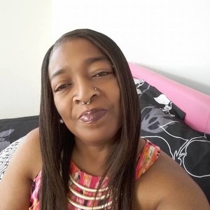 Black woman kellajohnson is looking for a partner