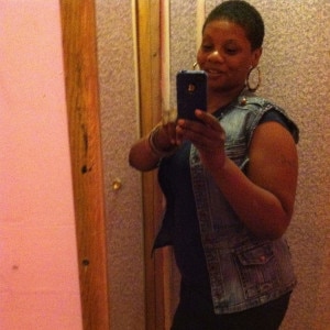 Black woman Humm is looking for a partner