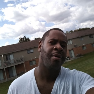 Black man Beazy83 is looking for a partner
