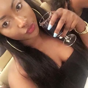 Black woman Rosemondkoroma is looking for a partner