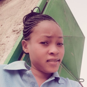 Black woman suzzy is looking for a partner