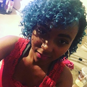 Black woman shayla is looking for a partner