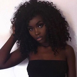 Black woman Ellie18 is looking for a partner